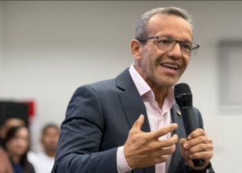 Prefeito Pedro DaLua vistoria obra da Escola Amapá e anuncia plano emergencial para conclusão