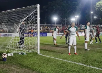Superfinal no Amapá!                                                 São José e Santos disputam título em evento que transforma o futebol da Amazônia