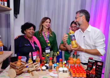 GOVERNADOR CLÉCIO DESTACA POTENCIAL DAS PERIFERIAS NA 4ª EXPOFAVELA INNOVATION AMAPÁ