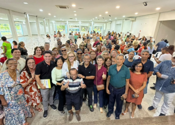 PREFEITURA GARANTE 13º ANTECIPADO, REAJUSTE DA PARIDADE E REGULARIZA PAGAMENTOS DE APOSENTADOS E PENSIONISTAS