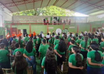 Governo do Amapá incentiva valorização da memória escolar em projeto desenvolvido na Escola Santina Rioli