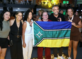 GOVERNADOR CLÉCIO CELEBRA SUCESSO DO NORTE-NORDESTE DE BASQUETE MASTER NO AMAPÁ