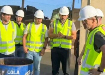 PREFEITO PEDRO DALUA VISTORIA ATERRO SANITÁRIO E ANUNCIA AÇÕES PARA FORTALECER ASSOCIAÇÃO DE CATADORES